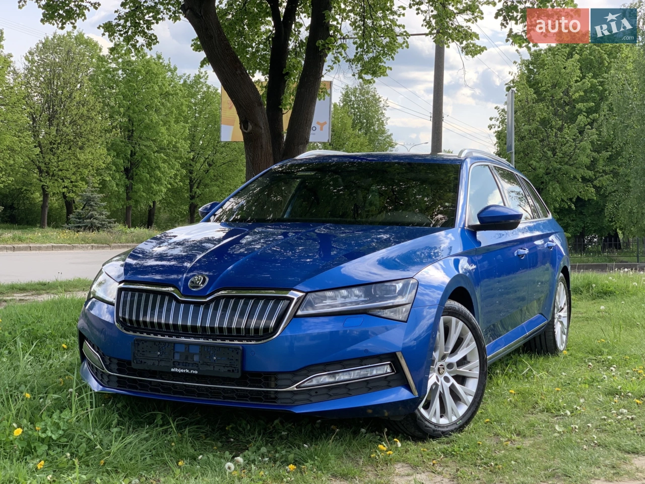 2019 Skoda Superb - мініатюра 35