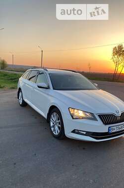 Универсал Skoda Superb 2016 в Вознесенске