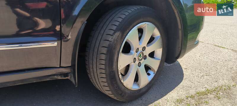 Лифтбек Skoda Superb 2011 в Кривом Роге