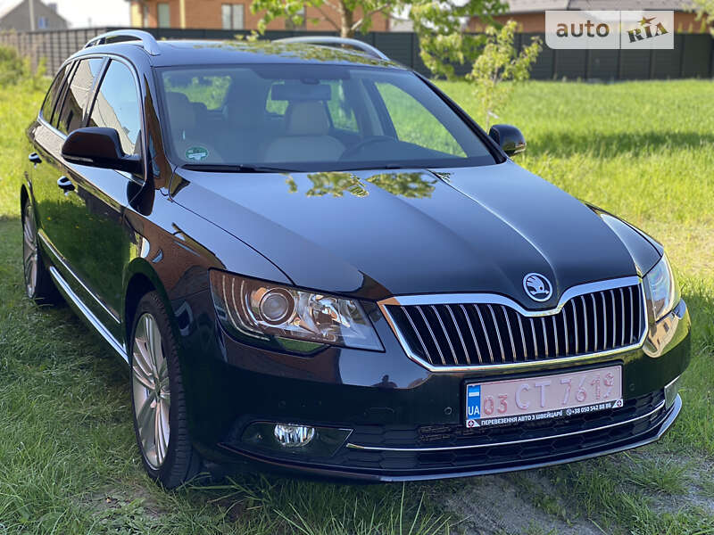 Універсал Skoda Superb 2015 в Луцьку