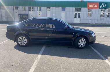 Лифтбек Skoda Superb 2005 в 
