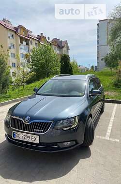 Универсал Skoda Superb 2015 в Львове