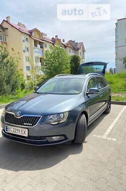 Универсал Skoda Superb 2015 в Львове