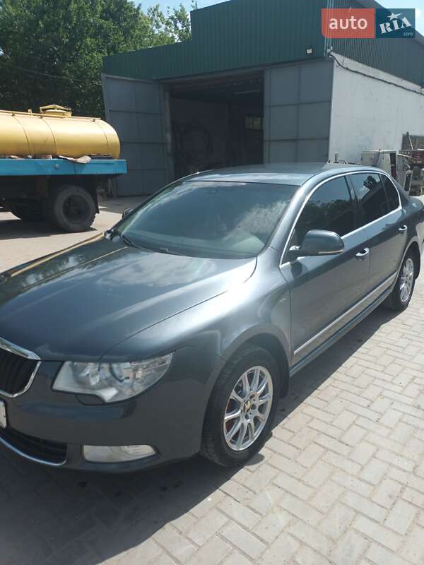 Лифтбек Skoda Superb 2009 в Кропивницком фото 13 Лифтбек Skoda Superb 2009 в Кропивницком