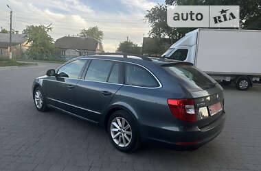 Универсал Skoda Superb 2014 в Дубно