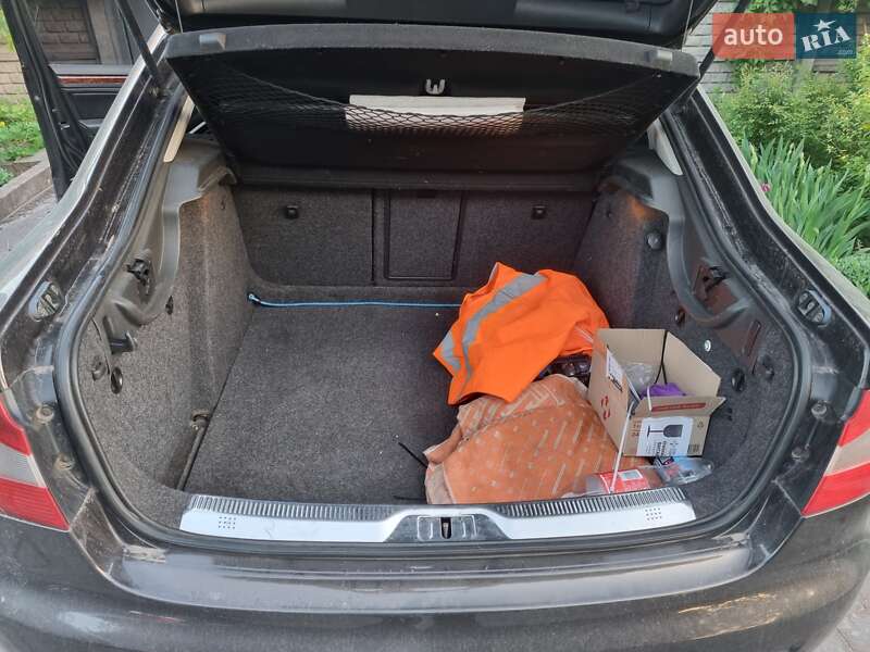 Лифтбек Skoda Superb 2009 в Запорожье