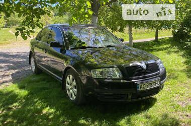 Лифтбек Skoda Superb 2005 в Ужгороде