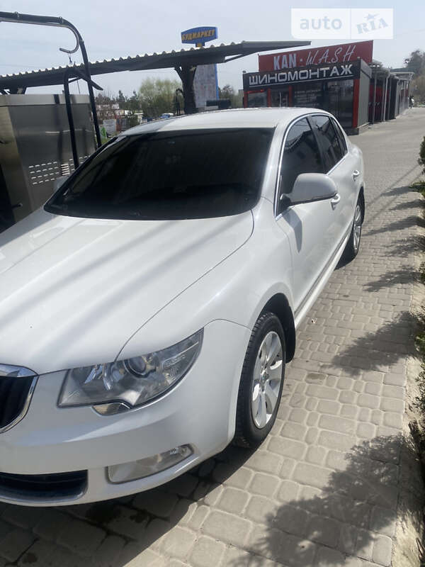 Ліфтбек Skoda Superb 2013 в Білій Церкві