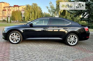 Лифтбек Skoda Superb 2018 в Луцке