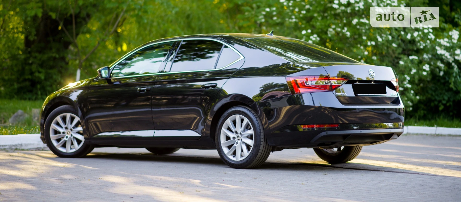 2019 Skoda Superb - мініатюра 9