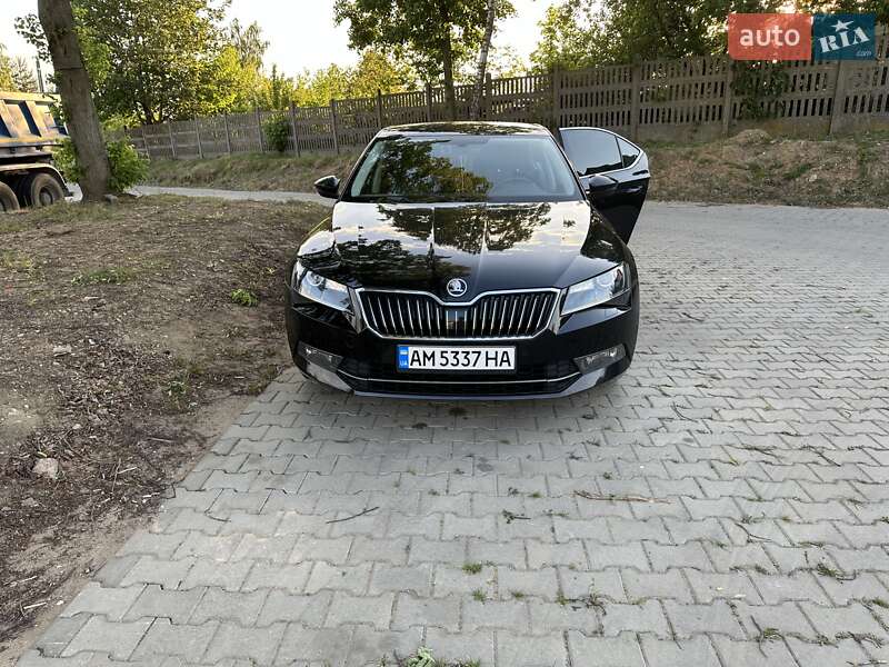 Ліфтбек Skoda Superb 2016 в Житомирі
