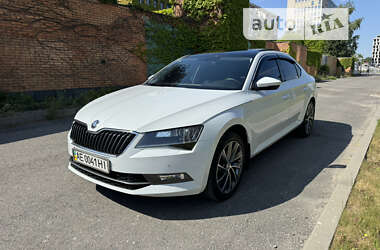 Лифтбек Skoda Superb 2017 в Днепре