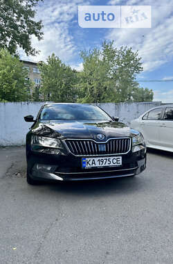 Универсал Skoda Superb 2017 в Киеве