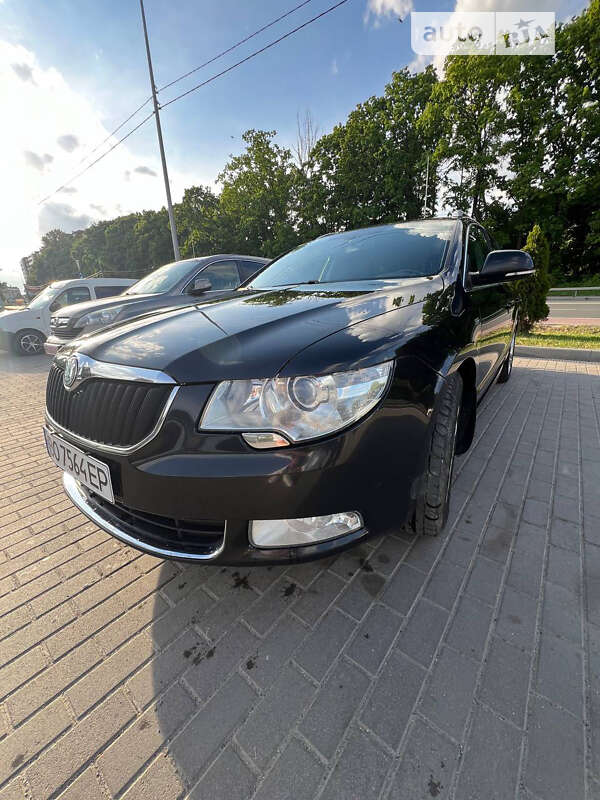 Універсал Skoda Superb 2012 в Тернополі