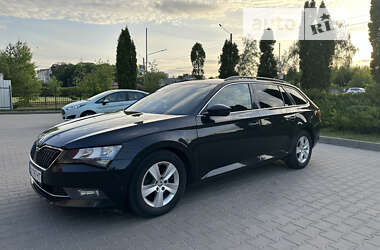 Универсал Skoda Superb 2015 в Хмельницком