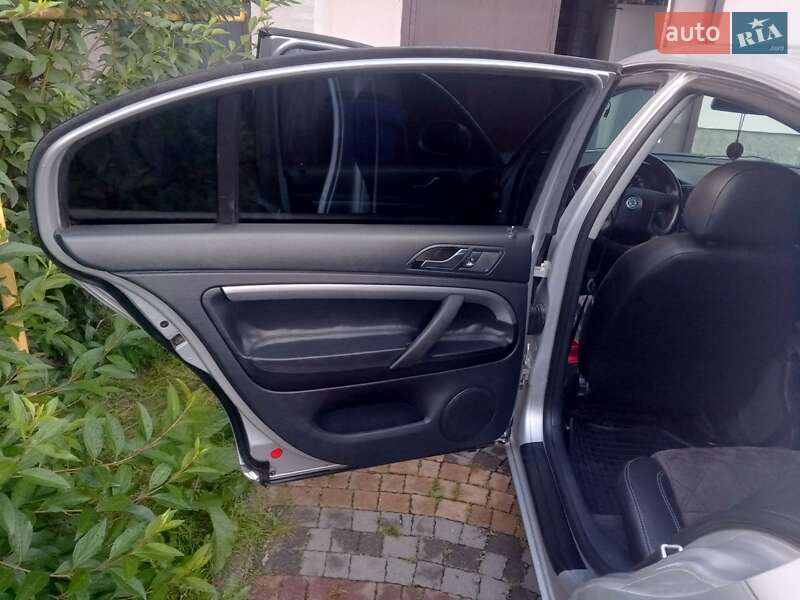 Лифтбек Skoda Superb 2008 в Хусте