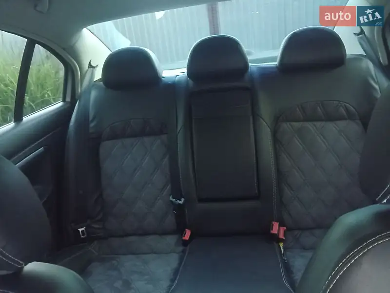 Лифтбек Skoda Superb 2008 в 