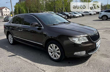 Ліфтбек Skoda Superb 2013 в Дніпрі