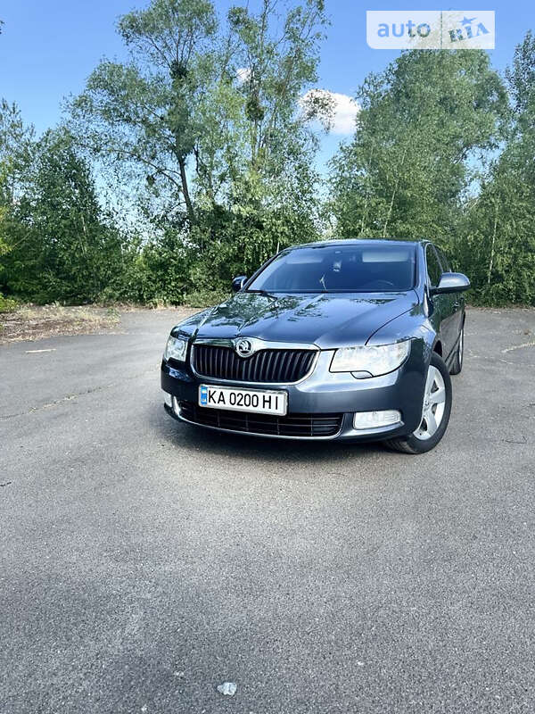 Лифтбек Skoda Superb 2008 в Иванкове