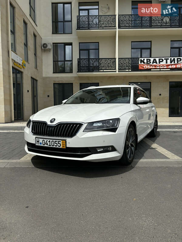 Универсал Skoda Superb 2016 в Мукачево