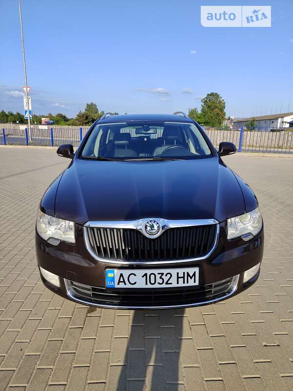 Универсал Skoda Superb 2012 в Ковеле