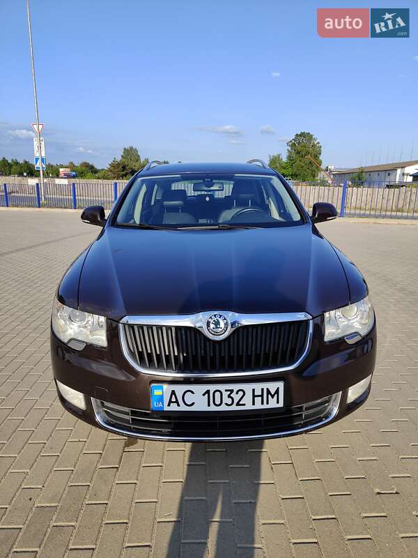 Skoda Superb 2012