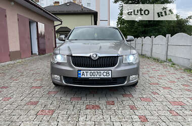 Лифтбек Skoda Superb 2010 в 