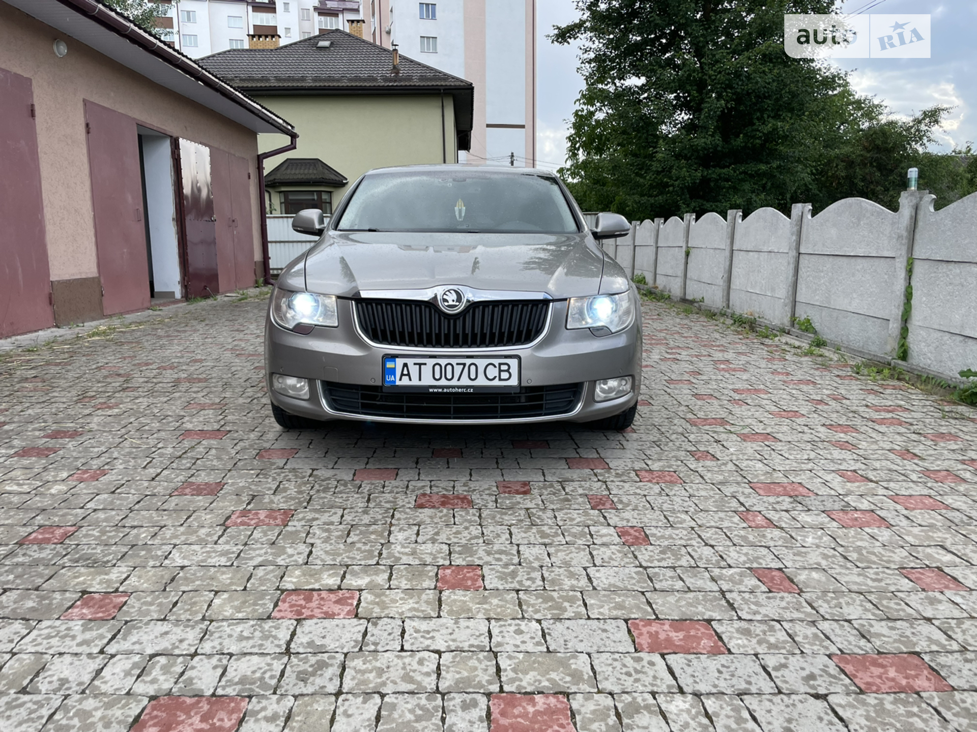 2010 Skoda Superb - мініатюра 28