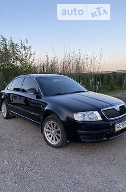 Лифтбек Skoda Superb 2008 в Днепре