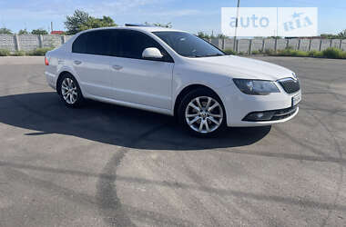 Ліфтбек Skoda Superb 2013 в 