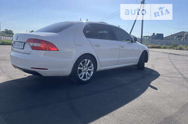 Ліфтбек Skoda Superb 2013 в 