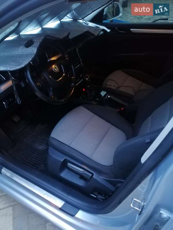 Лифтбек Skoda Superb 2011 в Киеве