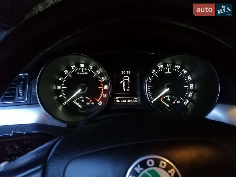 Лифтбек Skoda Superb 2011 в Киеве