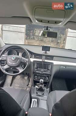 Универсал Skoda Superb 2013 в 
