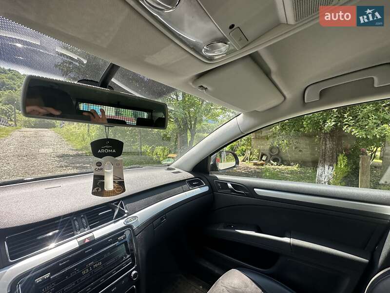 Універсал Skoda Superb 2010 в Ужгороді