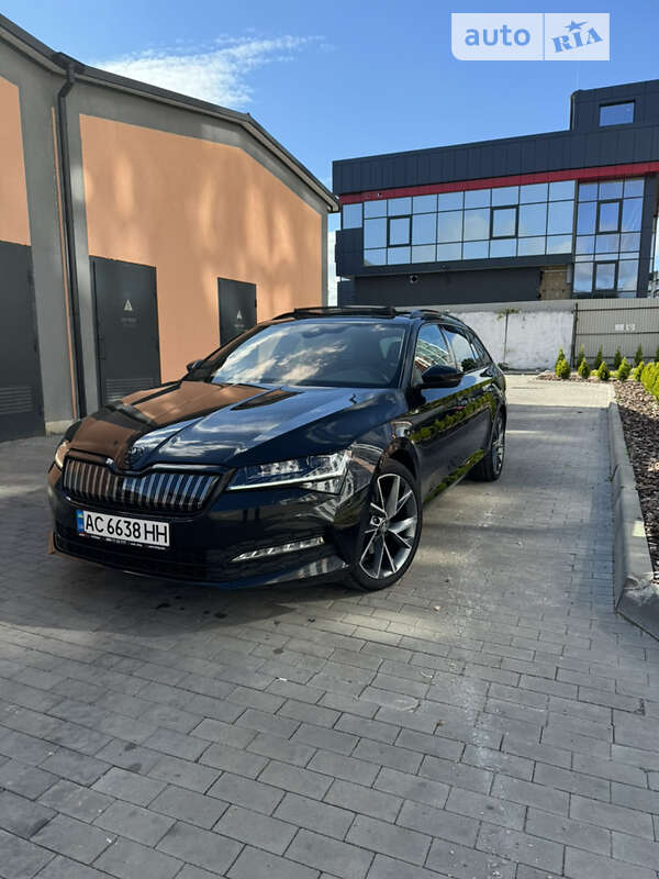 Универсал Skoda Superb 2020 в Луцке