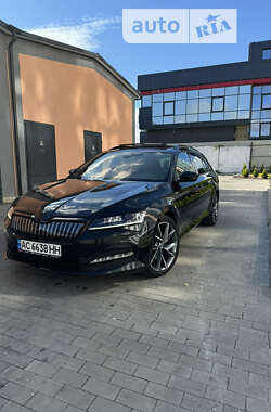 Універсал Skoda Superb 2020 в 