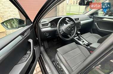 Ліфтбек Skoda Superb 2019 в 