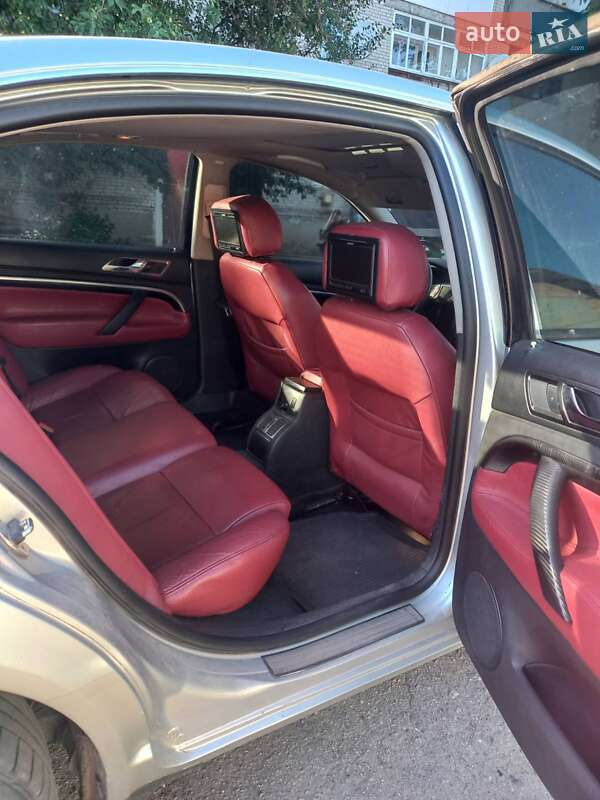 Лифтбек Skoda Superb 2002 в Бурыни