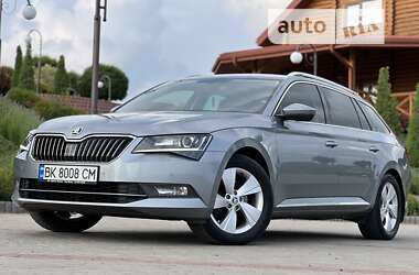 Універсал Skoda Superb 2018 в Луцьку