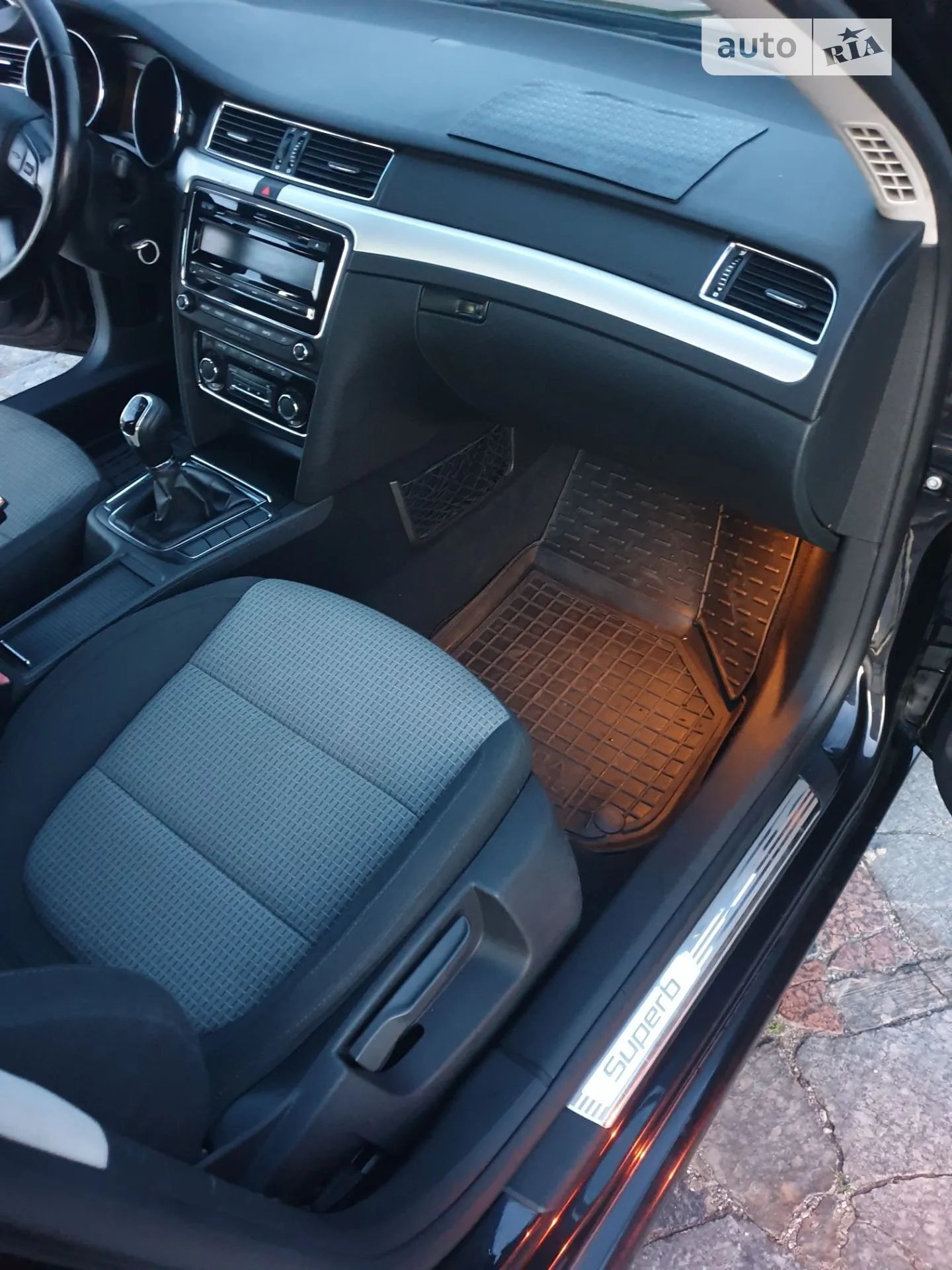 2011 Skoda Superb - мініатюра 10