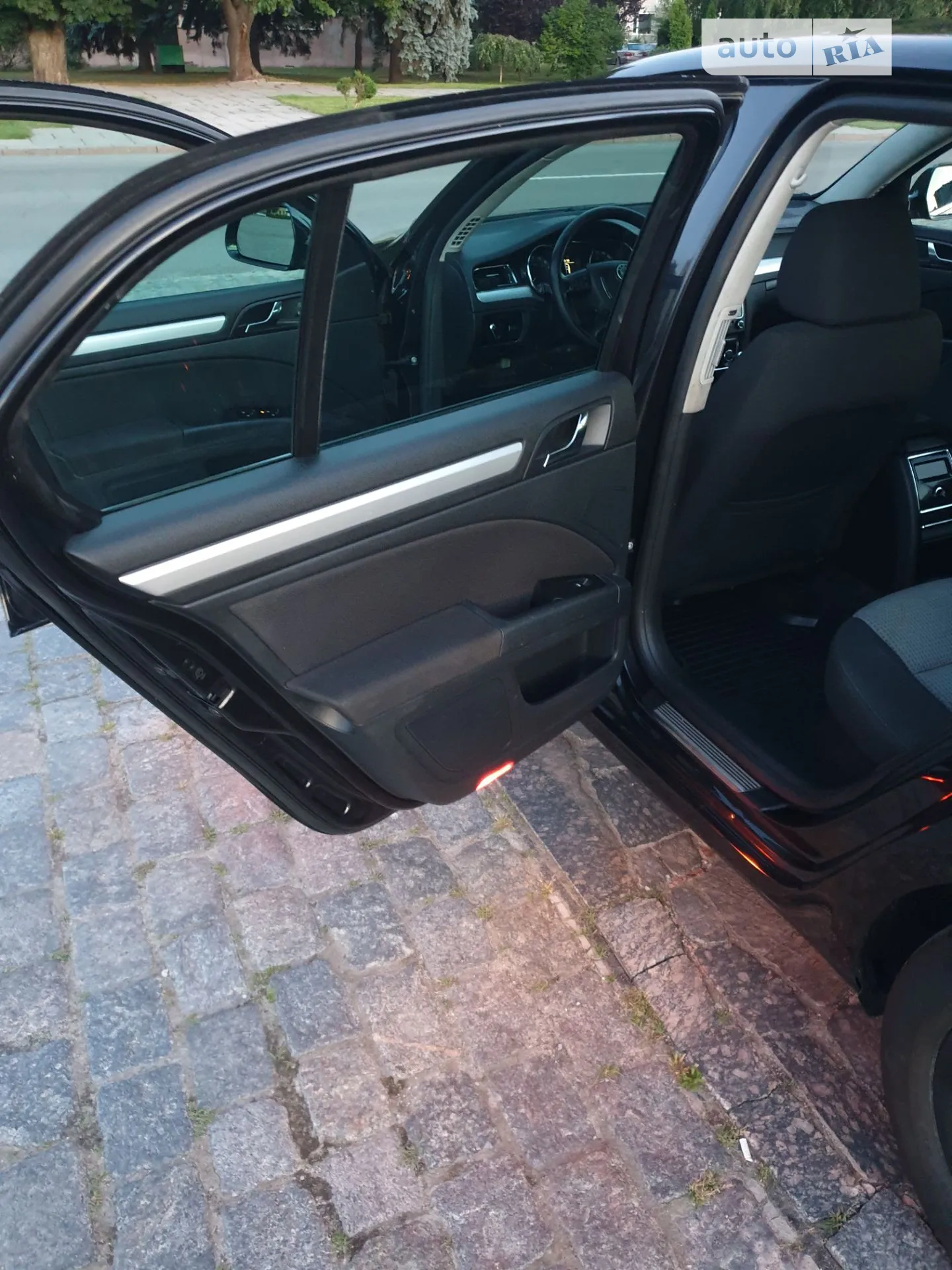 2011 Skoda Superb - мініатюра 22