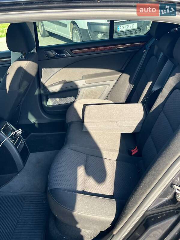 Лифтбек Skoda Superb 2011 в Ужгороде
