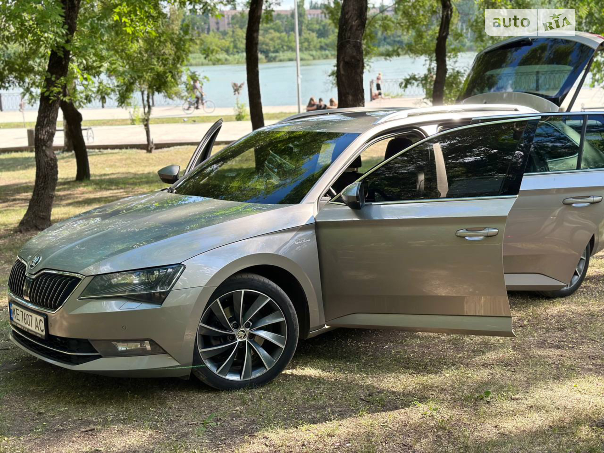 2018 Skoda Superb - мініатюра 15