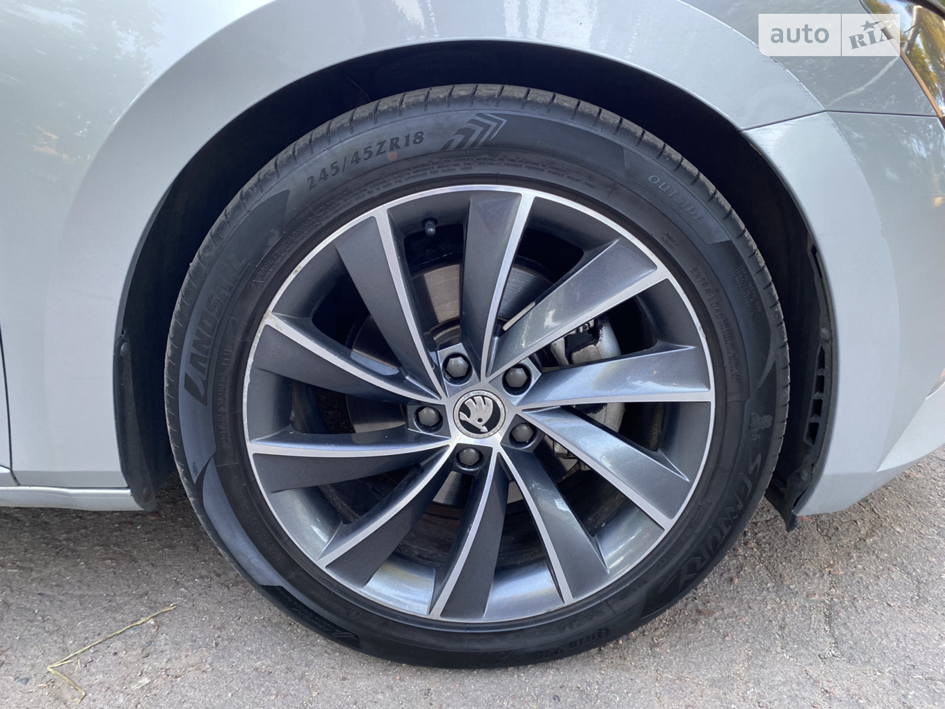 2016 Skoda Superb - мініатюра 14