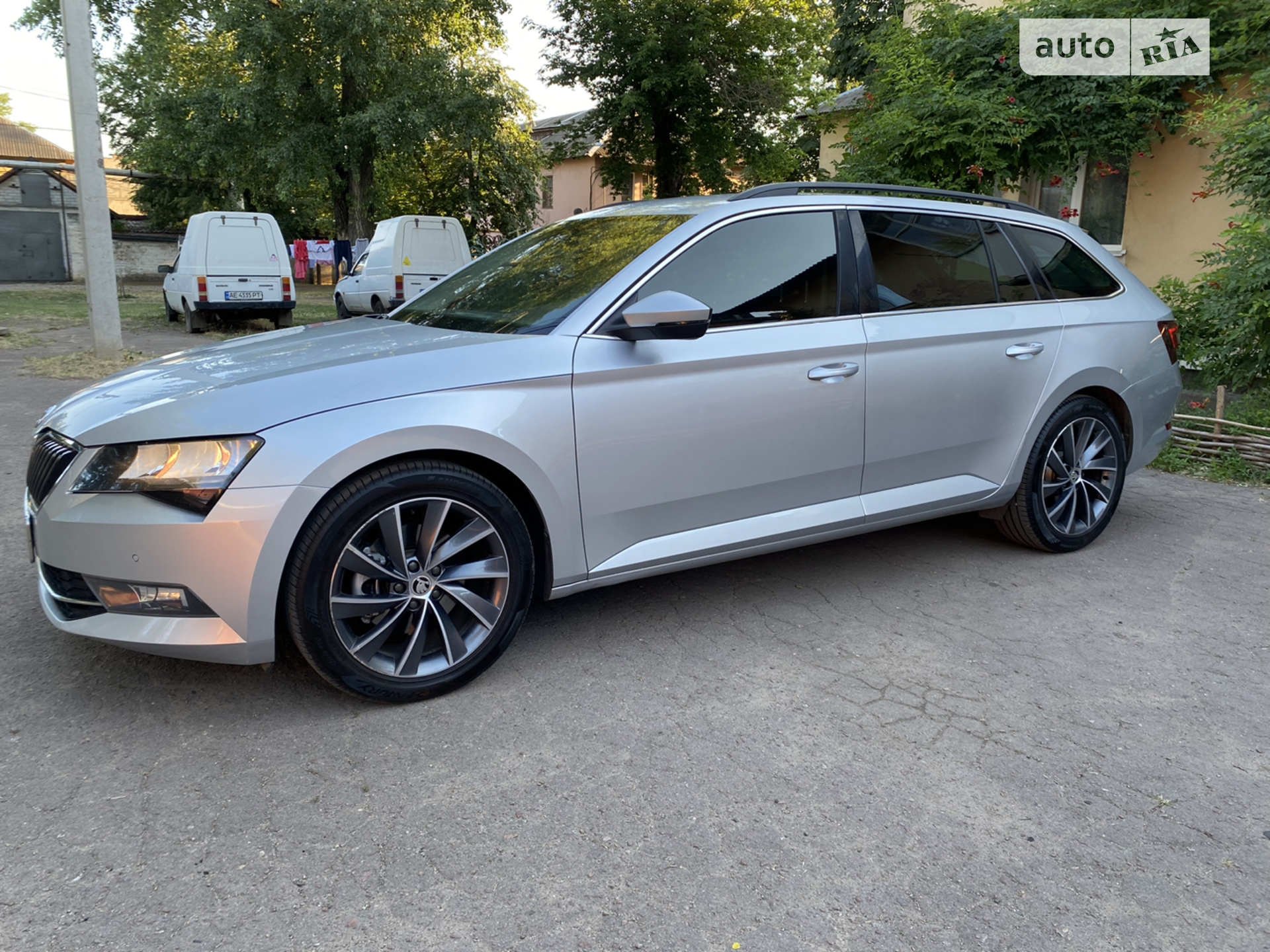 2016 Skoda Superb - мініатюра 15