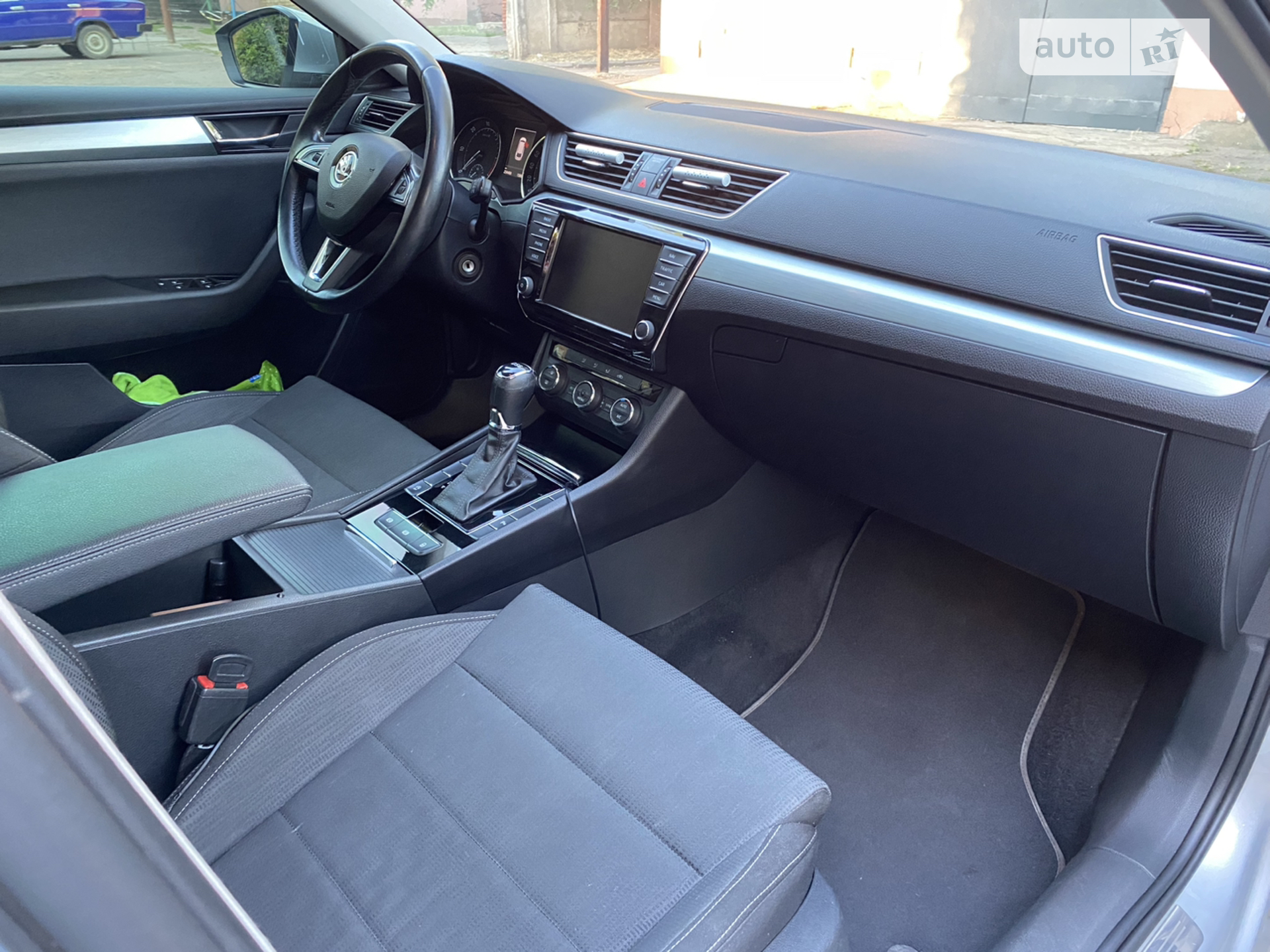 2016 Skoda Superb - мініатюра 20