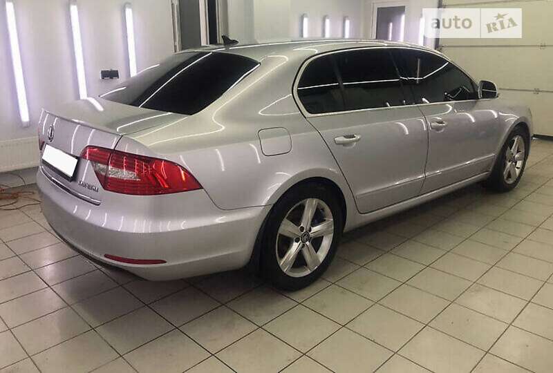 Лифтбек Skoda Superb 2014 в Киеве