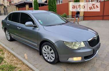 Лифтбек Skoda Superb 2009 в Хмельницком