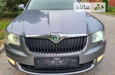 Лифтбек Skoda Superb 2009 в Хмельницком